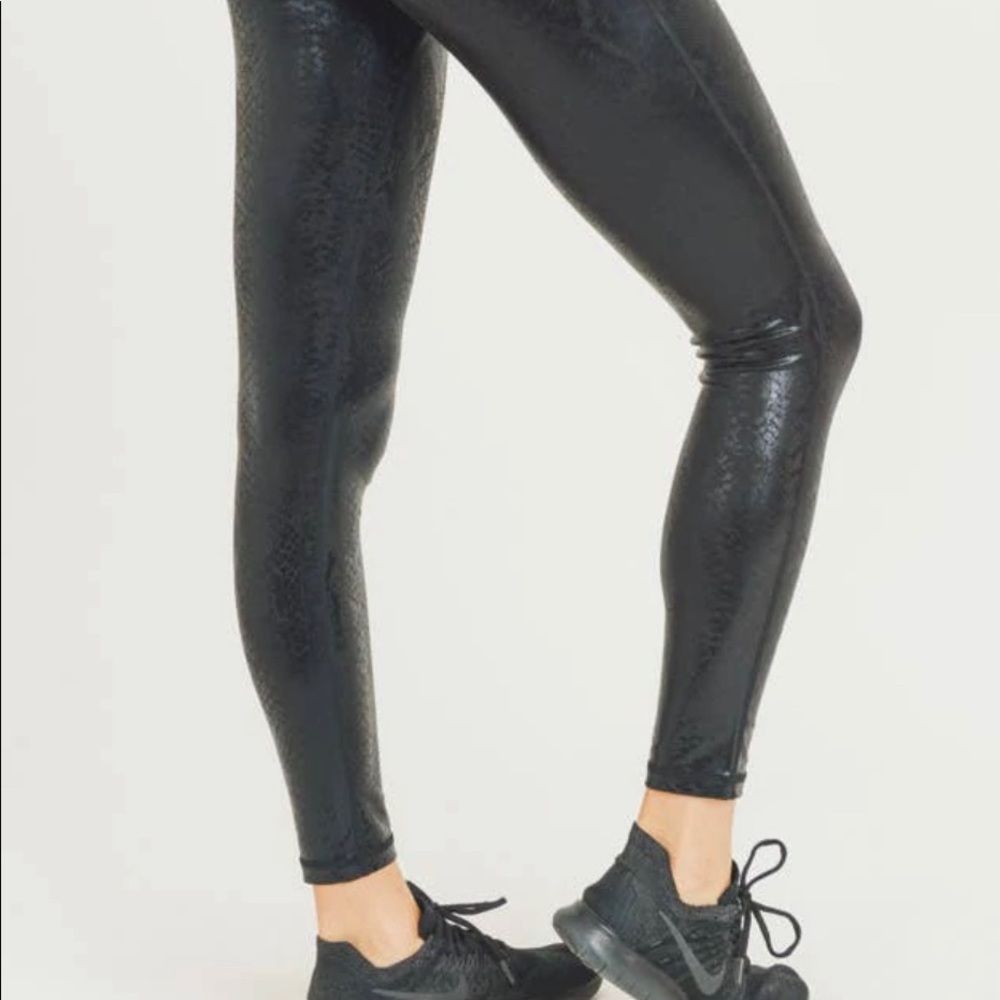 Snakeskin pattern leggings high quality
